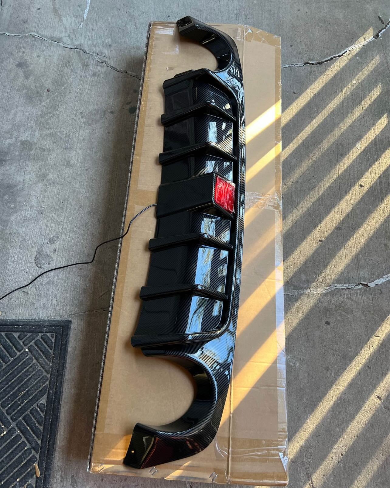 nfiniti Q50 2014-24 Gloss Black & carbon Diffuser - Image 4