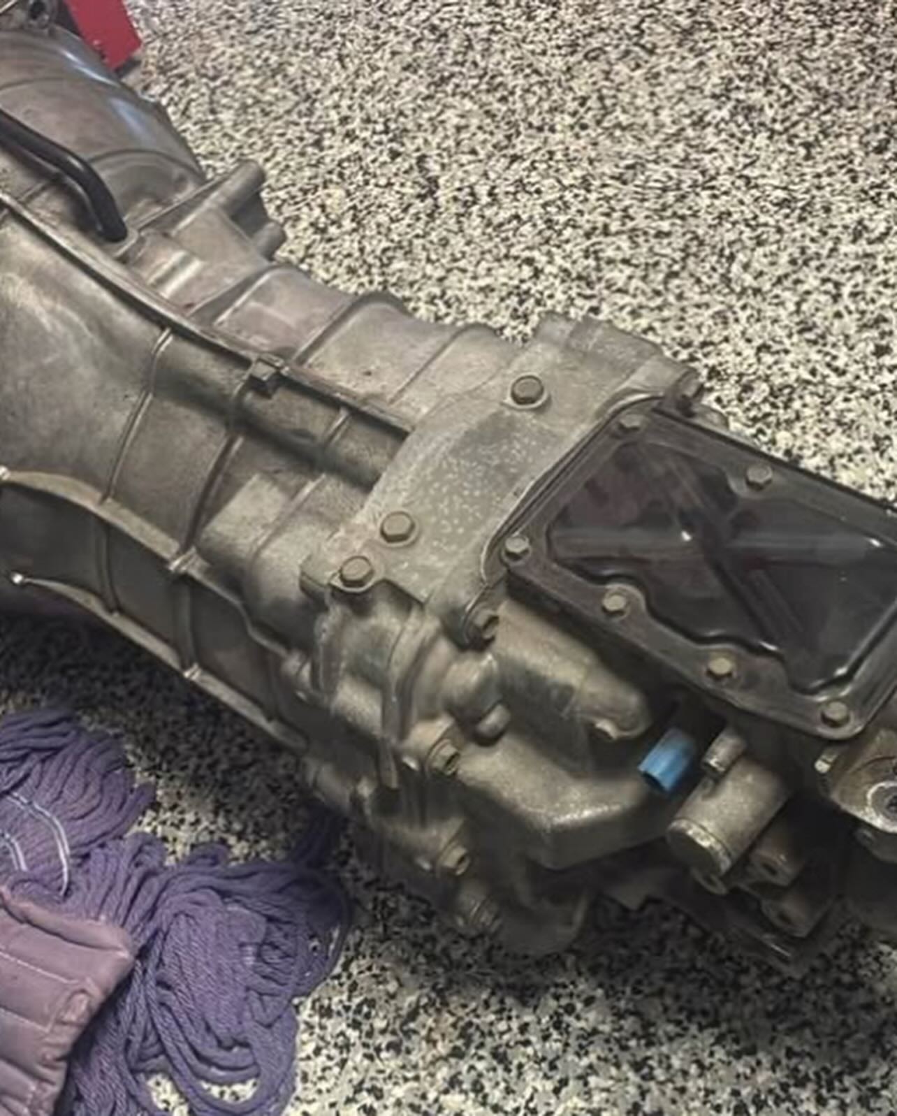 Infiniti G37 / Nissan 370Z JK41 Transmission - Image 3