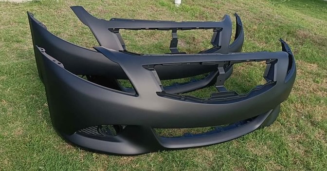 Used 2011–2013 Infiniti G37X Front Bumper